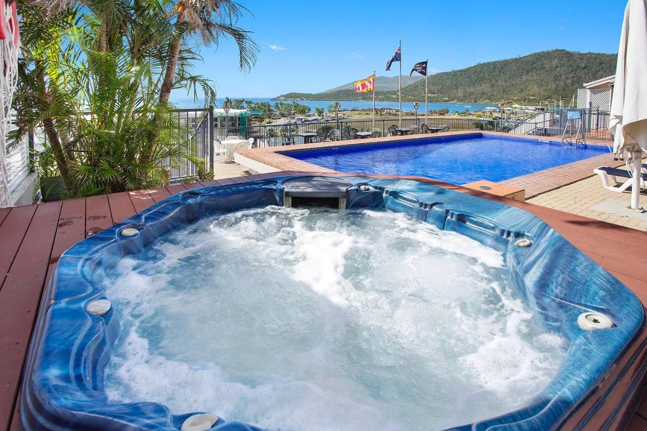 Ocean Views 16 Pool & Spa Wi-Fi Airlie Beach Ngoại thất bức ảnh